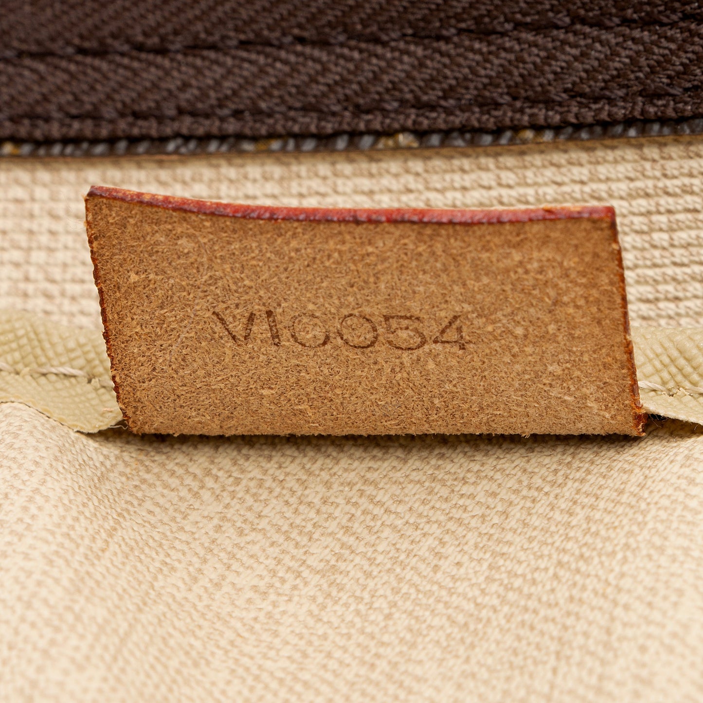 Louis Vuitton Monogram Canvas Deauville Satchel (SHF-22411)