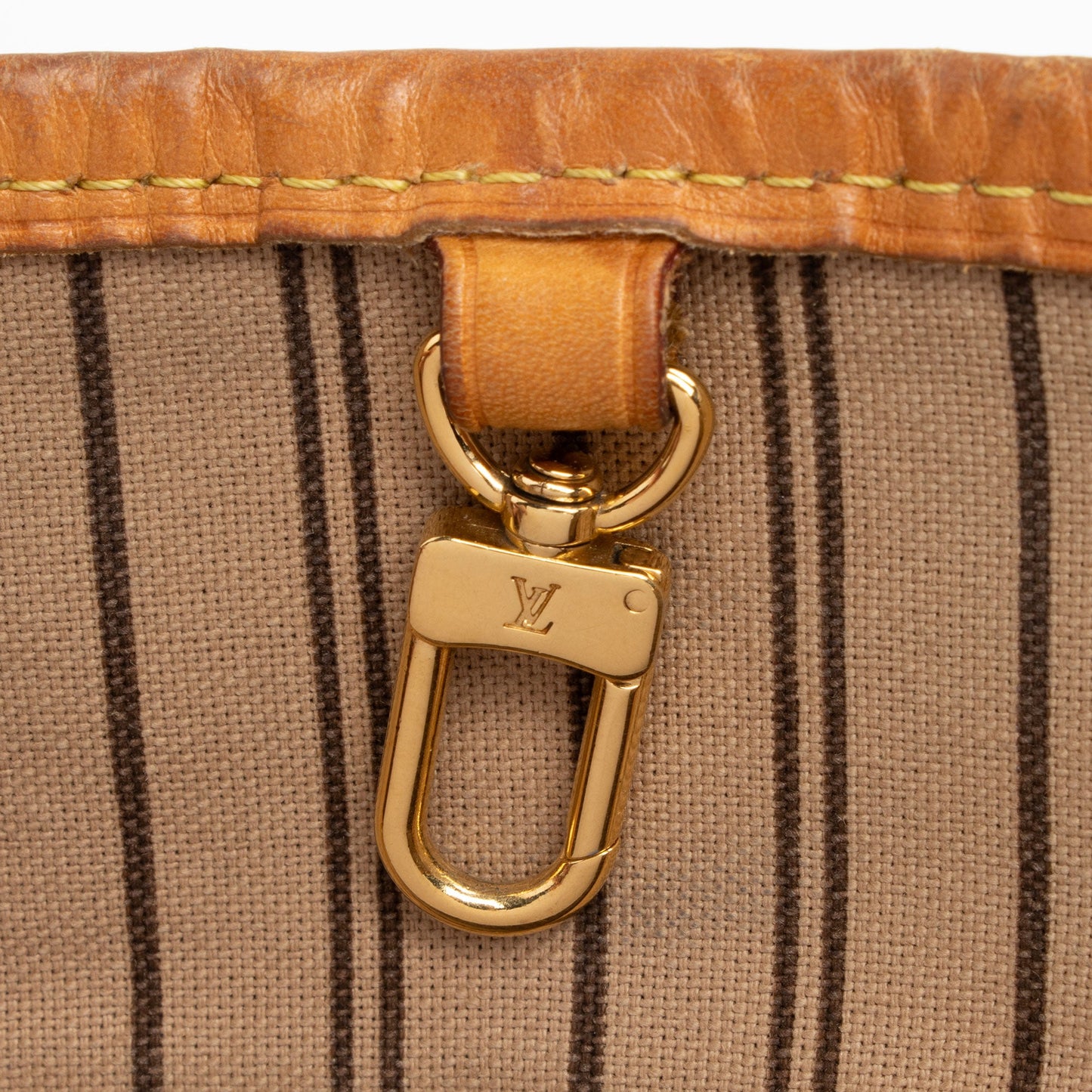 Louis Vuitton Monogram Canvas Delightful MM Shoulder Bag (SHF-L7TBtP)