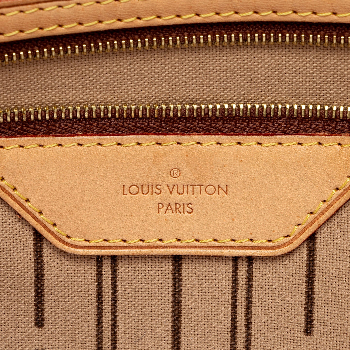 Louis Vuitton Monogram Canvas Delightful MM Shoulder Bag (SHF-eGqjbc)