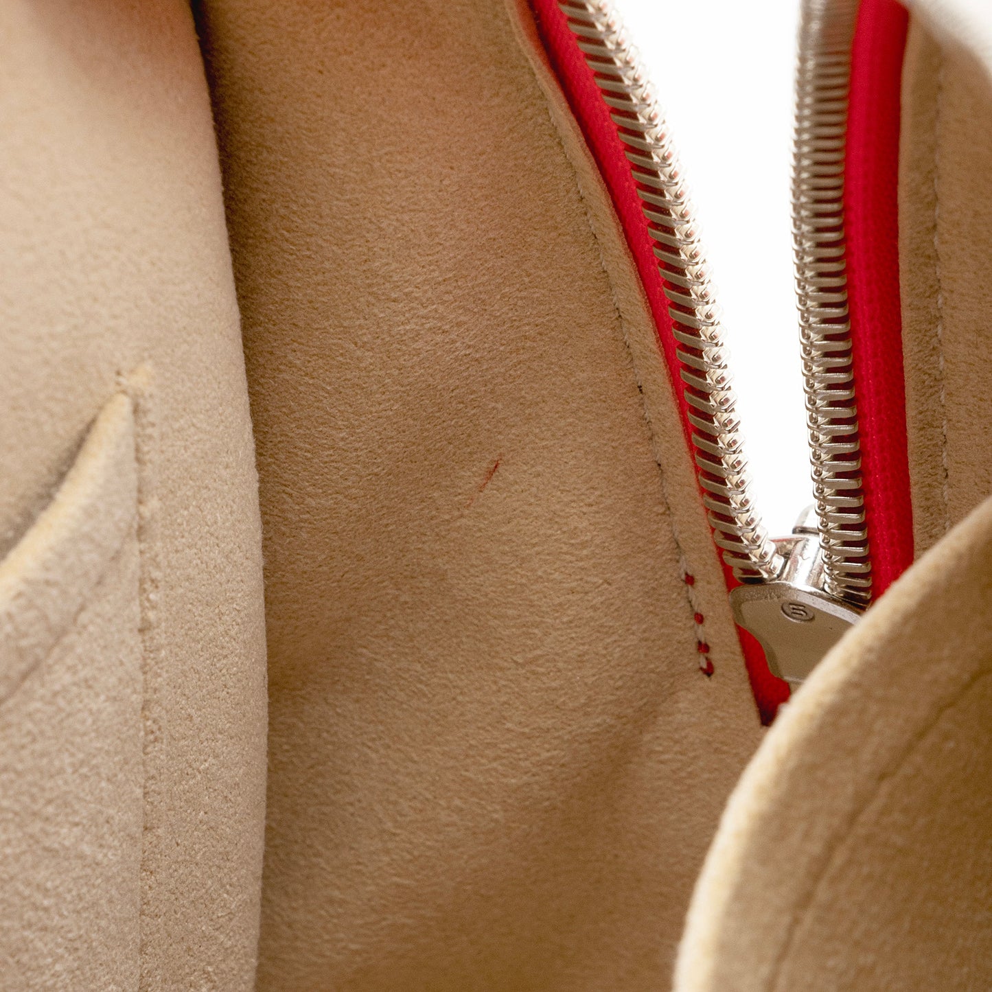Louis Vuitton Monogram Canvas Dora PM Satchel (SHF-22872)