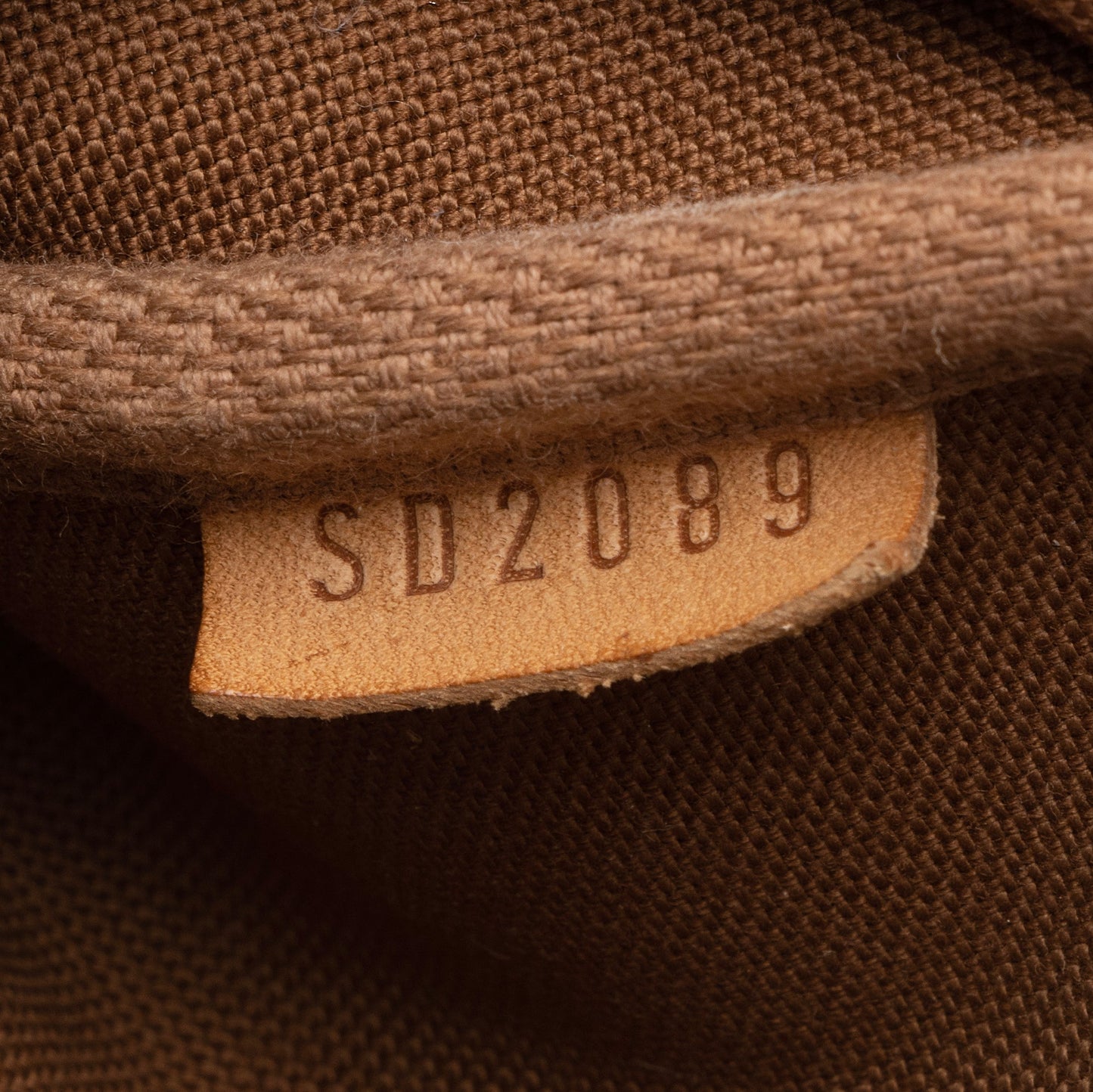 Louis Vuitton Monogram Canvas Eva Clutch (SHF-fcJuEI)