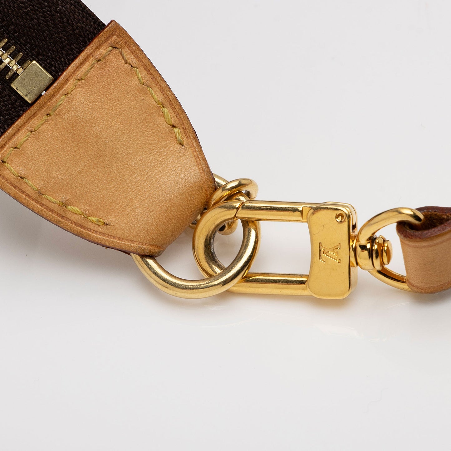 Louis Vuitton Monogram Canvas Eva Clutch (SHF-236o1o)