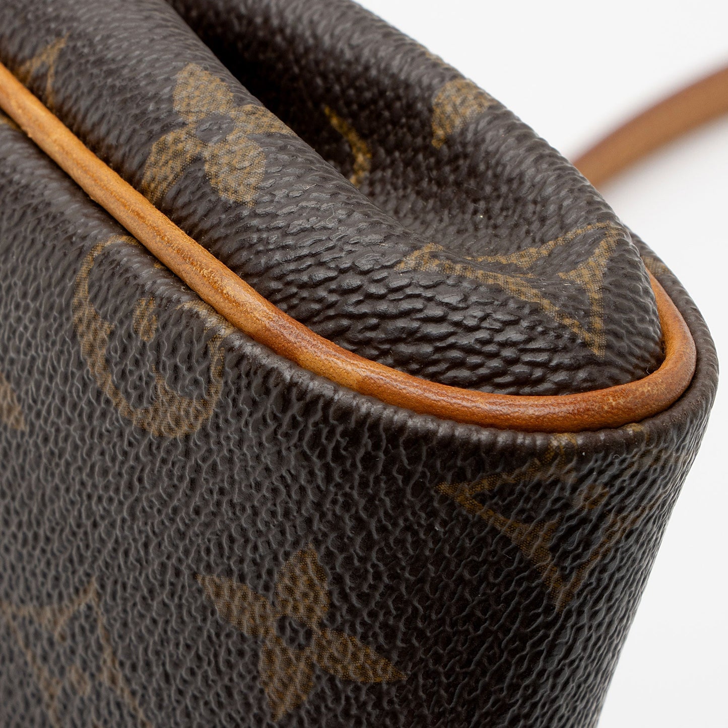 Louis Vuitton Monogram Canvas Eva Clutch (SHF-wXQbWq)
