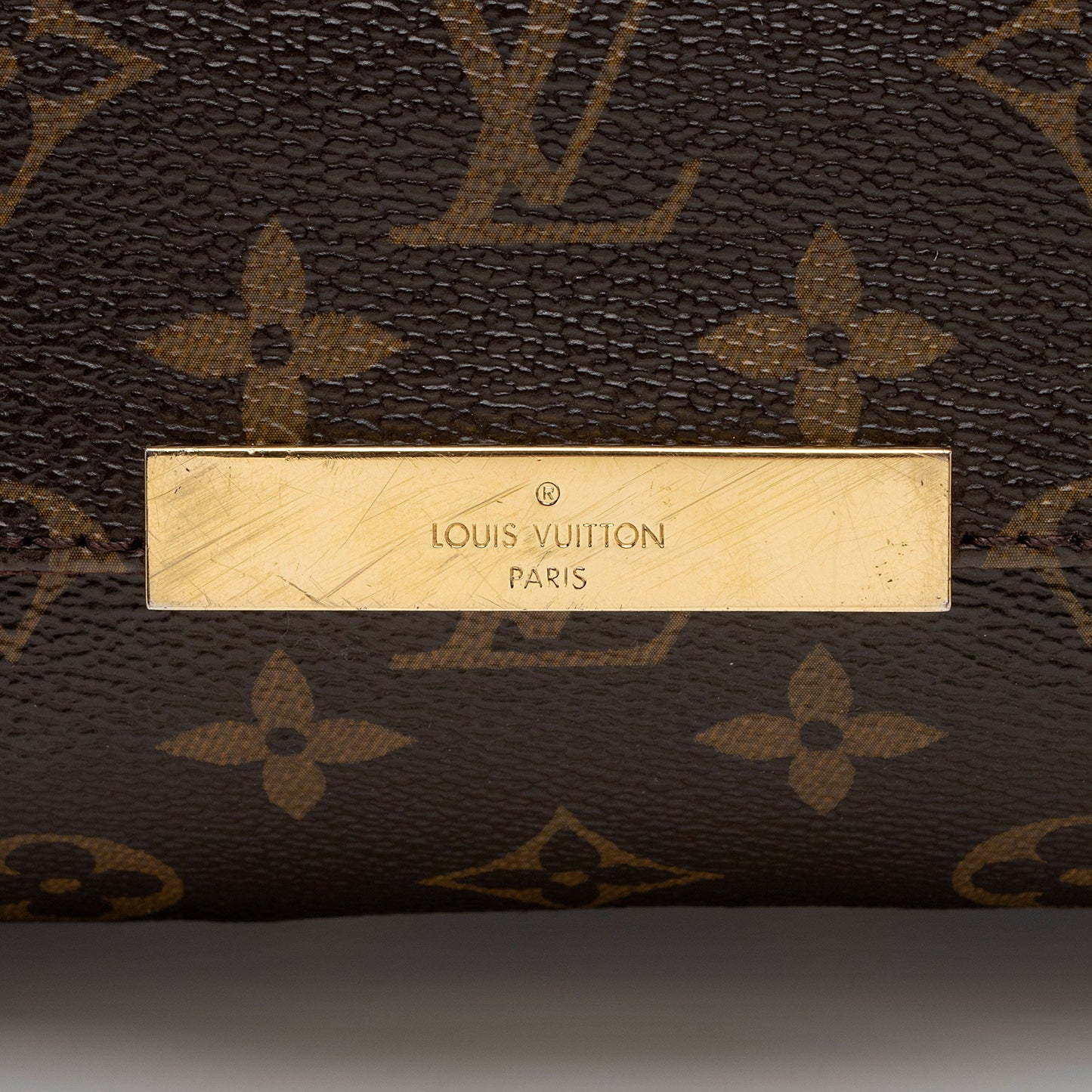 Louis Vuitton Monogram Canvas Favorite MM Shoulder Bag (SHF-shILro)