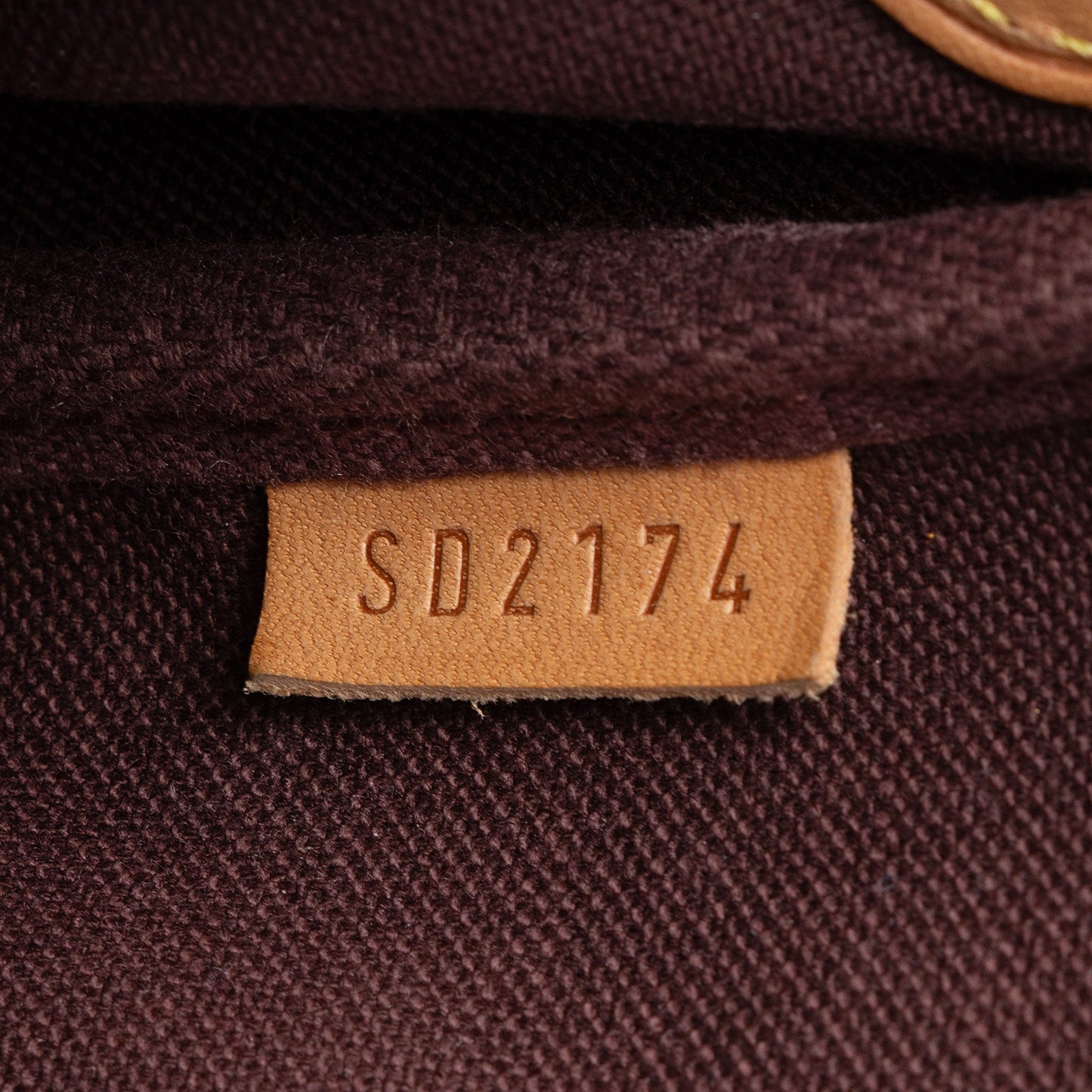Louis Vuitton Monogram Canvas Favorite MM Shoulder Bag (SHF-TjJwfz)