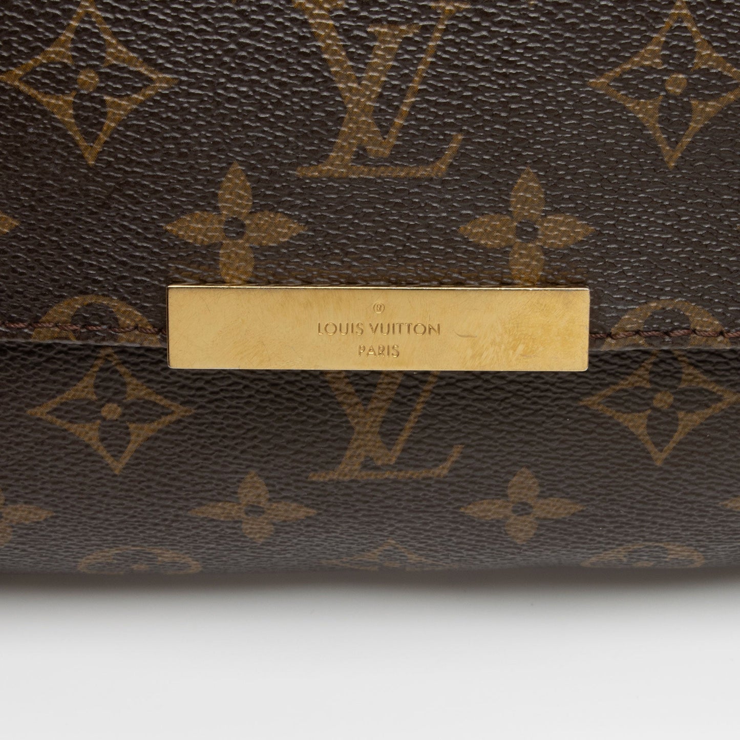 Louis Vuitton Monogram Canvas Favorite MM Shoulder Bag (SHF-GXfQJT)