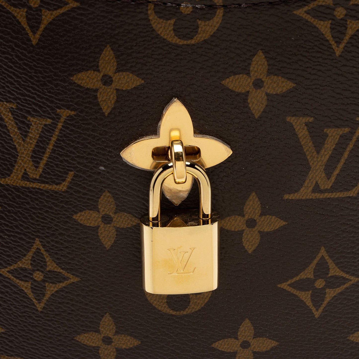 Louis Vuitton Monogram Canvas Flower Hobo (SHF-3DsKdp)