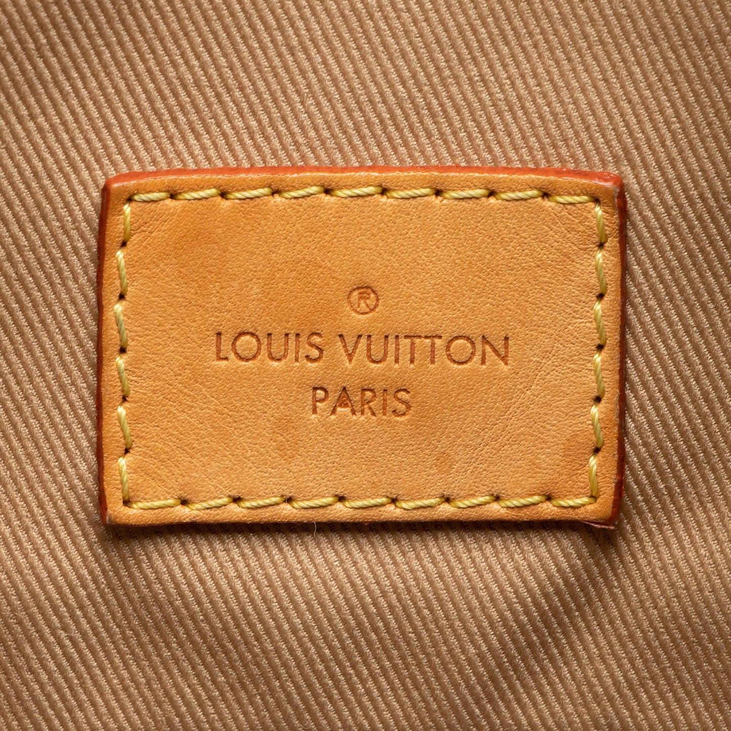 Louis Vuitton Monogram Canvas Graceful MM Hobo (SHF-23446)
