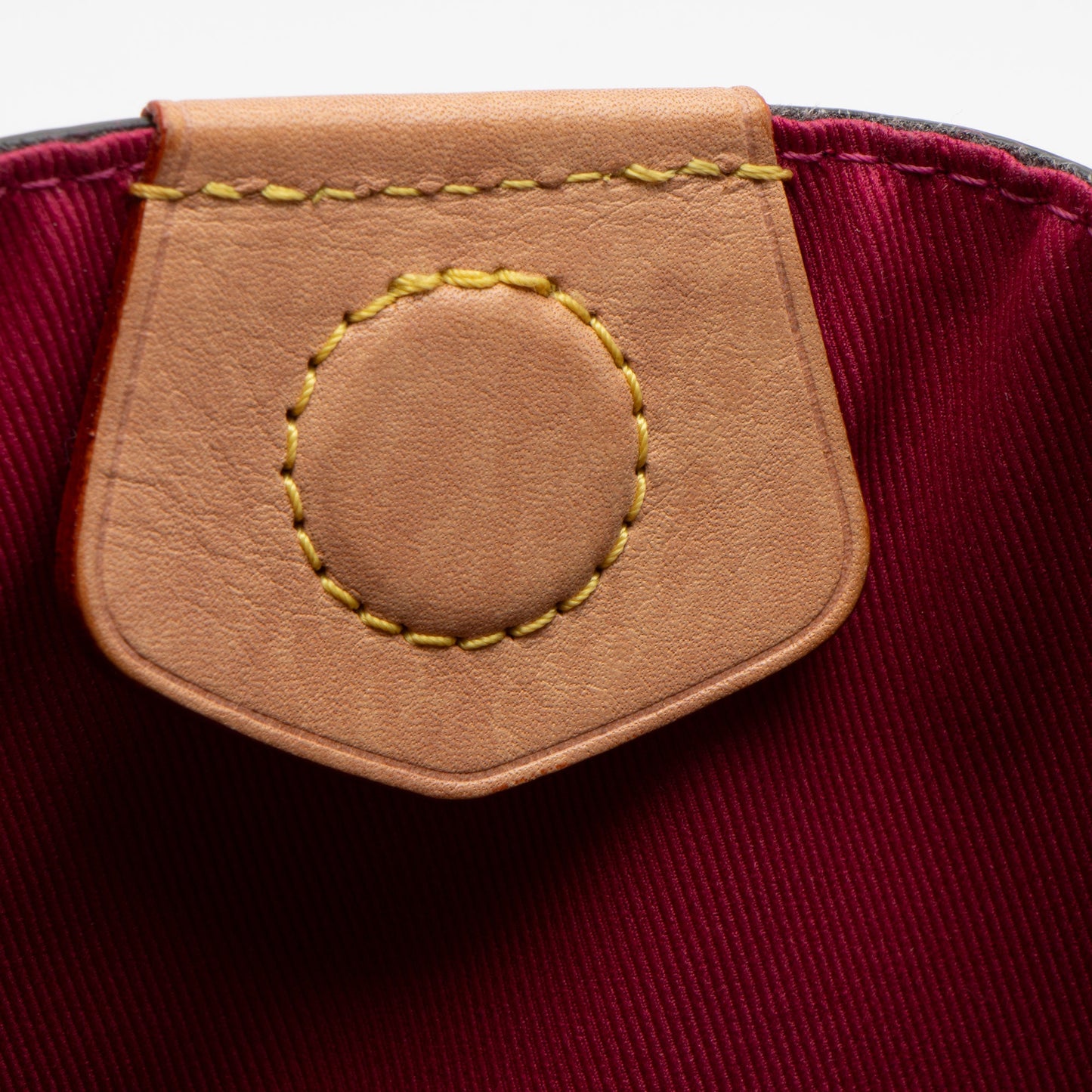 Louis Vuitton Monogram Canvas Graceful MM Hobo (SHF-a5Farx)