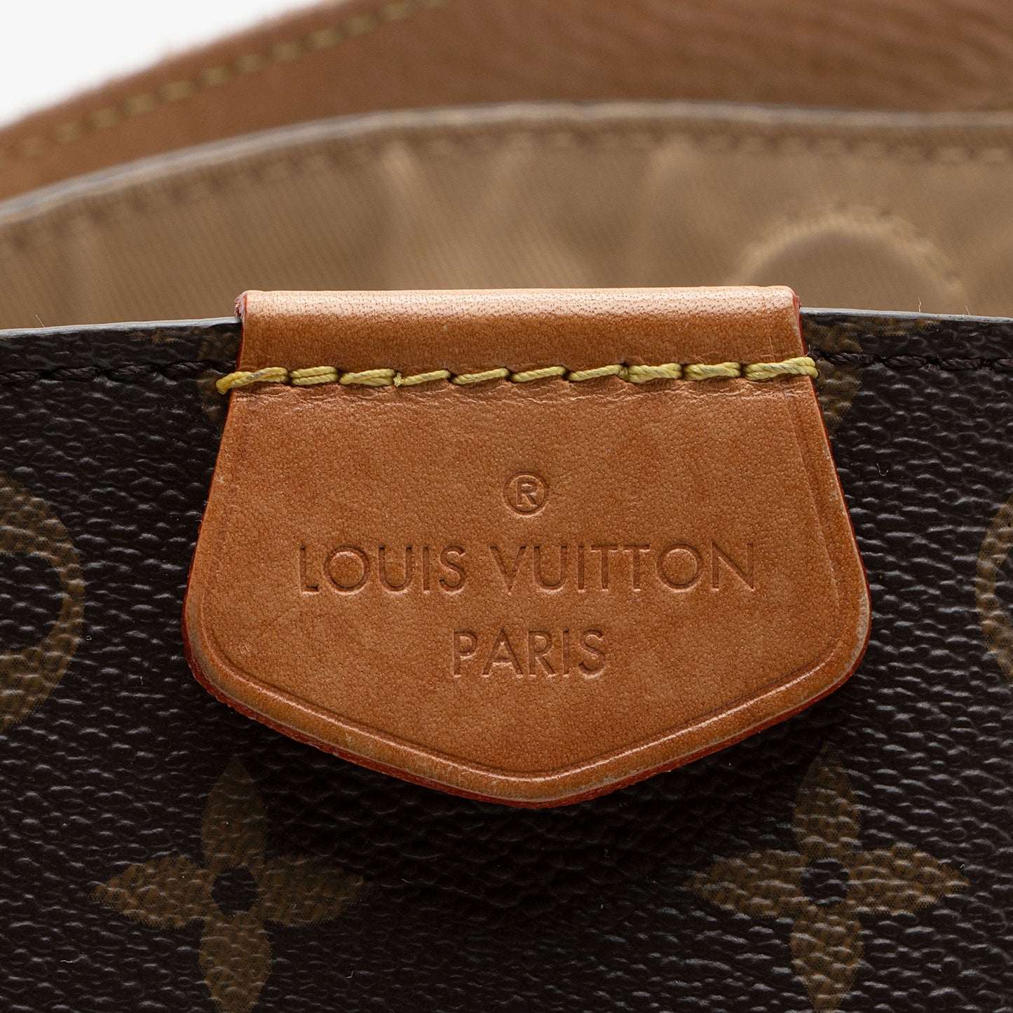 Louis Vuitton Monogram Canvas Graceful PM Hobo (SHF-VNzRqE)