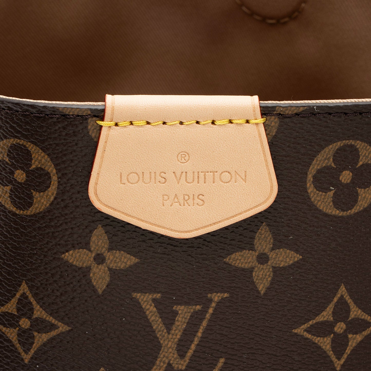 Louis Vuitton Monogram Canvas Graceful PM Hobo (SHF-FGCNkT)