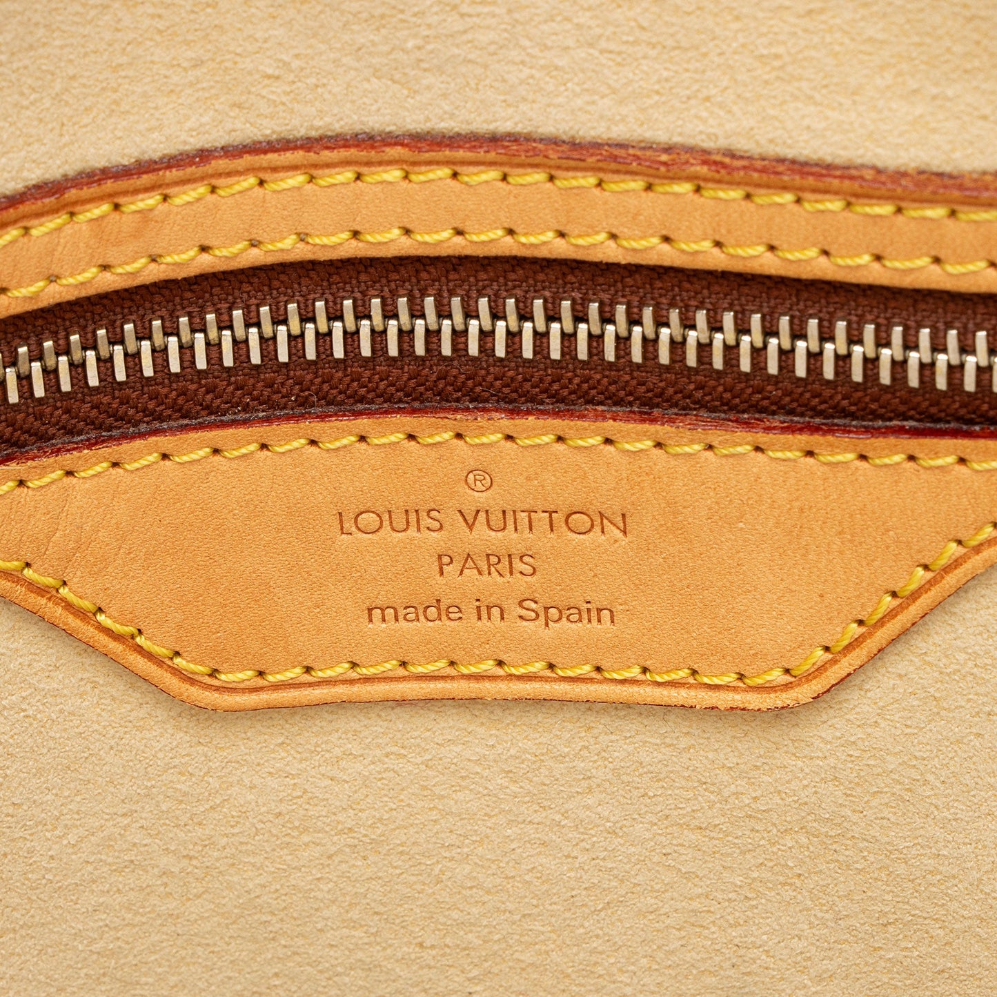 Louis Vuitton Monogram Canvas Hampstead MM Tote (SHF-mtf6IP)