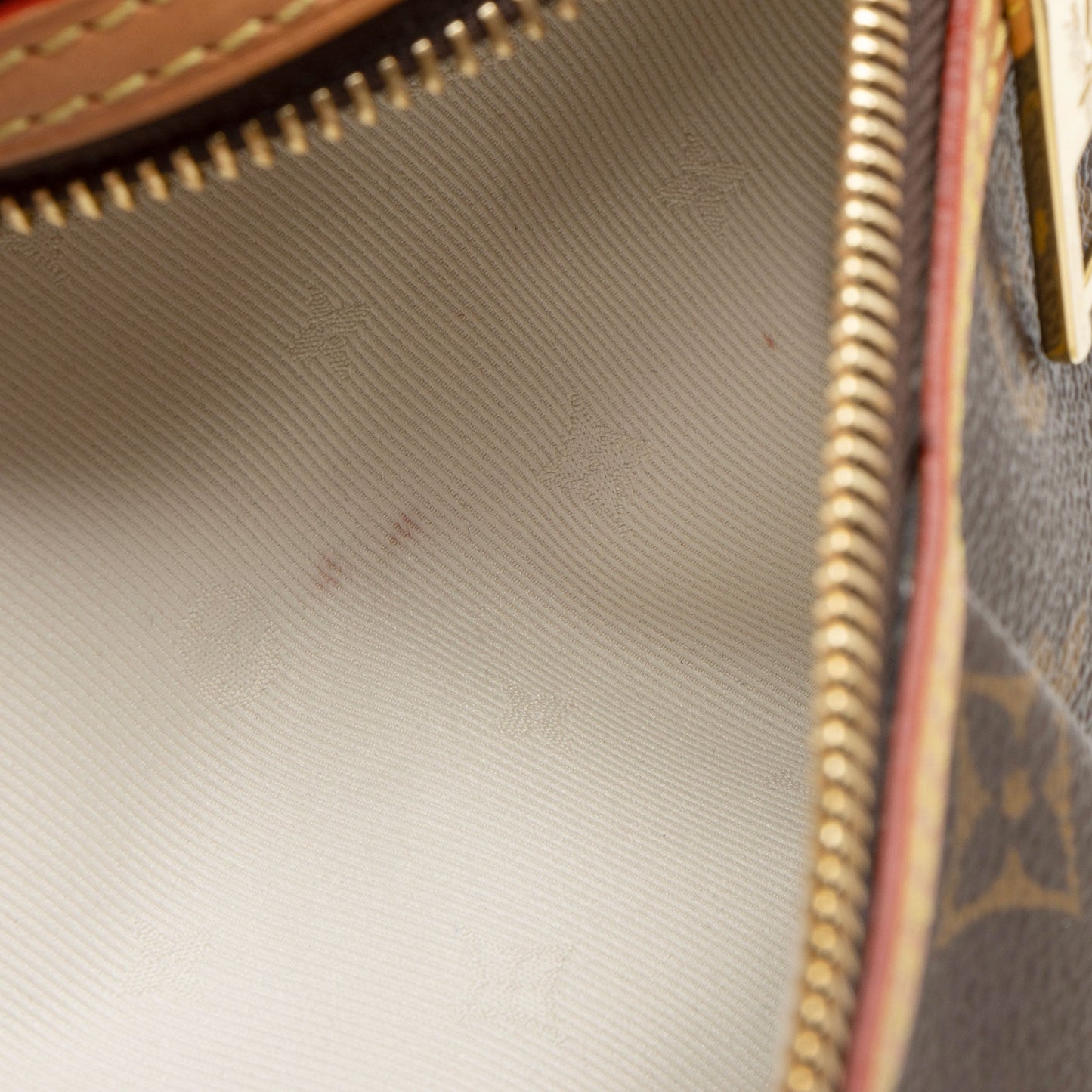 Louis Vuitton Monogram Canvas High Rise Bumbag
