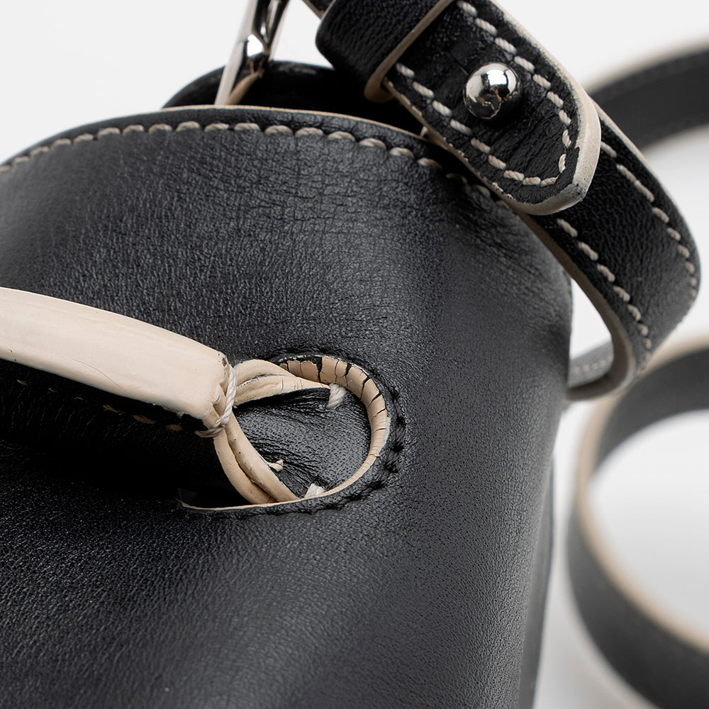 Louis Vuitton Monogram Canvas IT PM Chain Bag (SHF-21573)