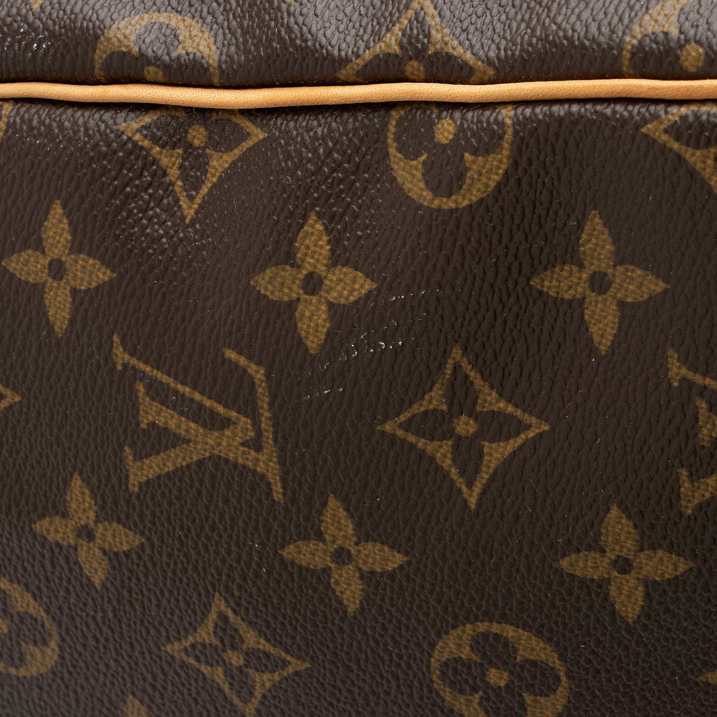 Louis Vuitton Monogram Canvas Keepall 55 Duffle Bag (SHF-ltdZO7)