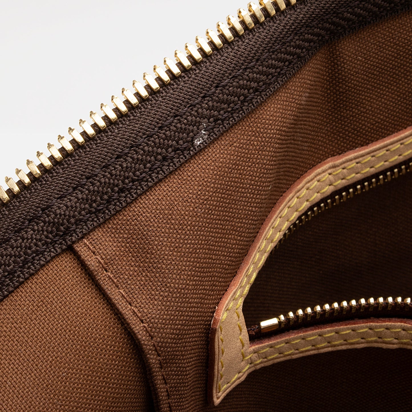 Louis Vuitton Vintage Monogram Canvas Keepall Bandouliere 50 Duffle Bag (SHF-JnQc5j)