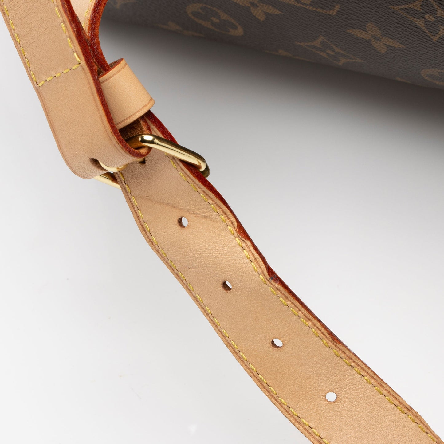 Louis Vuitton Monogram Canvas Keepall Bandouliere 55 Duffle Bag (SHF-MAqUH6)