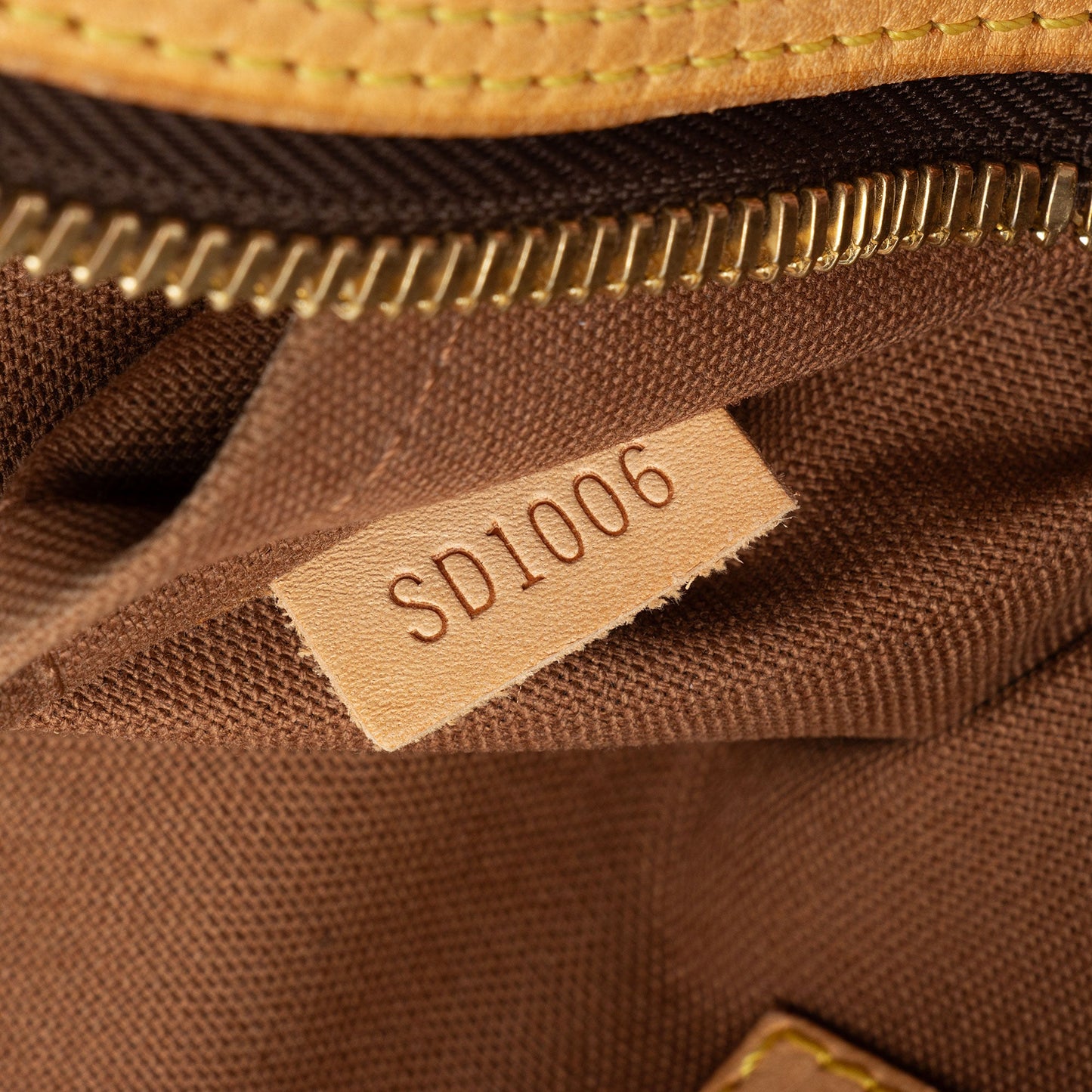 Louis Vuitton Monogram Canvas Lockit Horizontal Tote