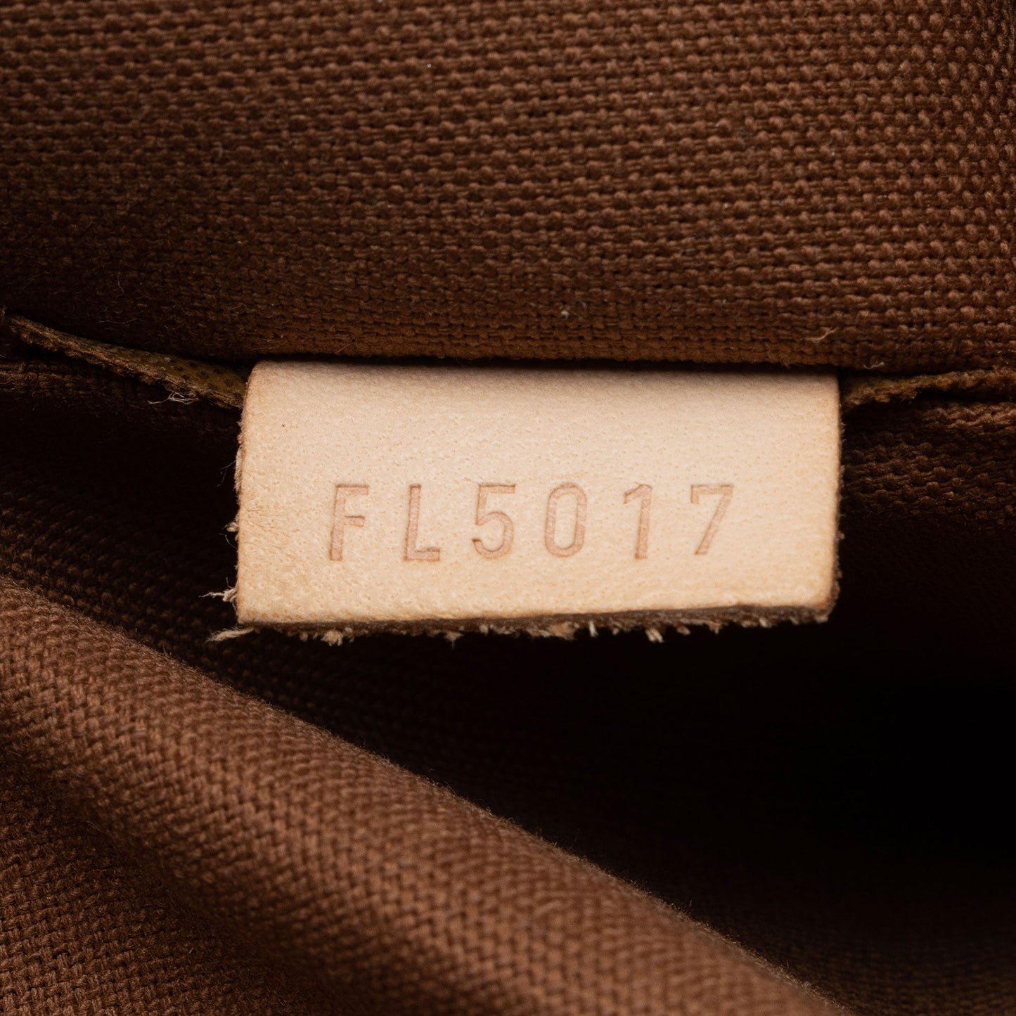 Louis Vuitton Monogram Canvas Lockit Satchel (SHF-sassyg)