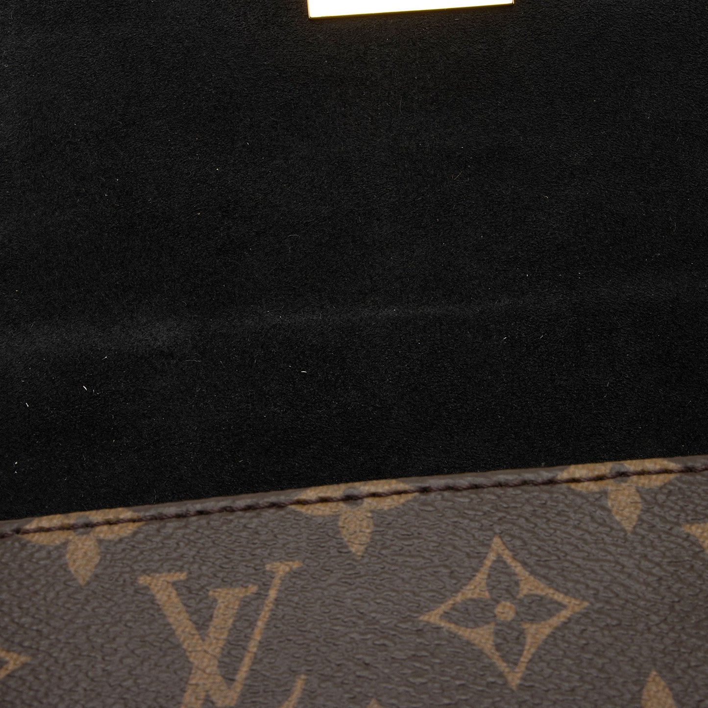 Louis Vuitton Monogram Canvas Locky BB Satchel (SHF-5AamLM)