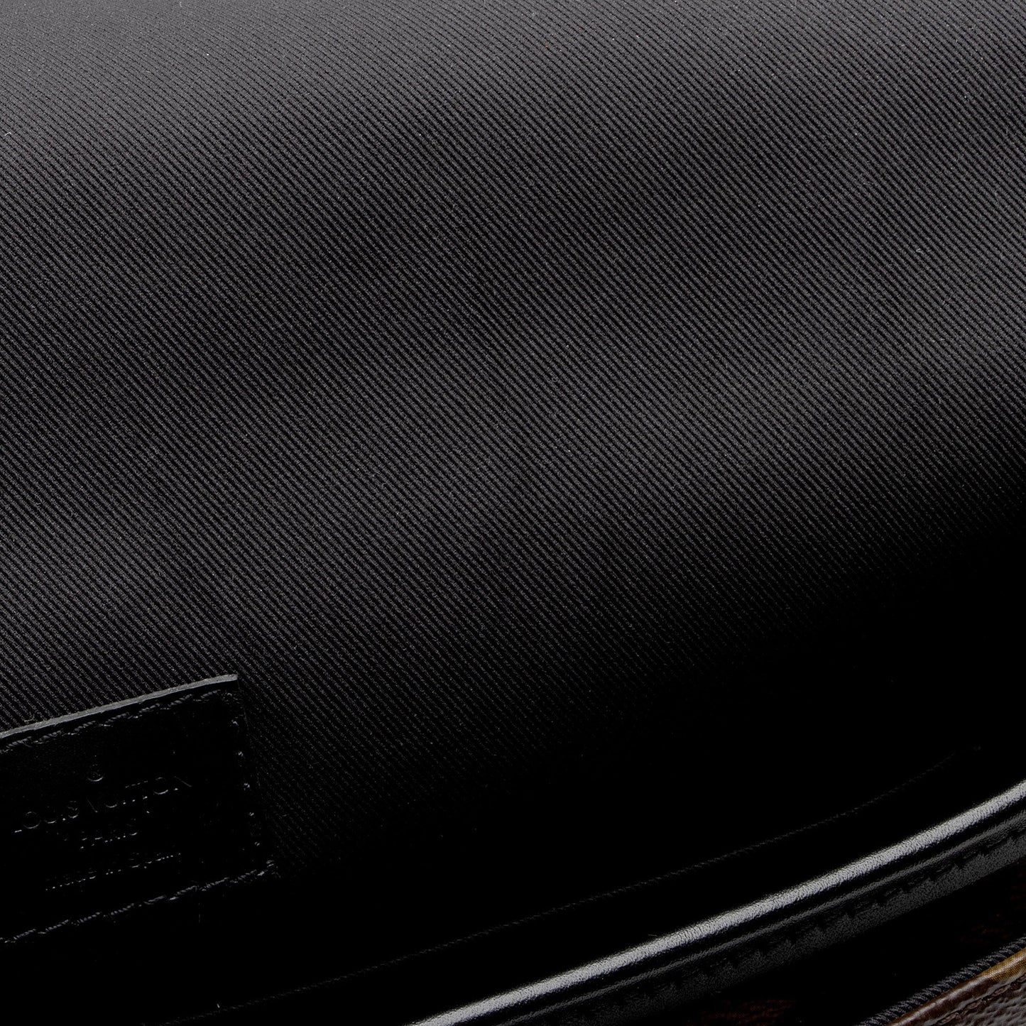 Louis Vuitton Monogram Canvas Macassar Magnetic Messenger Bag (SHF-speCUQ)