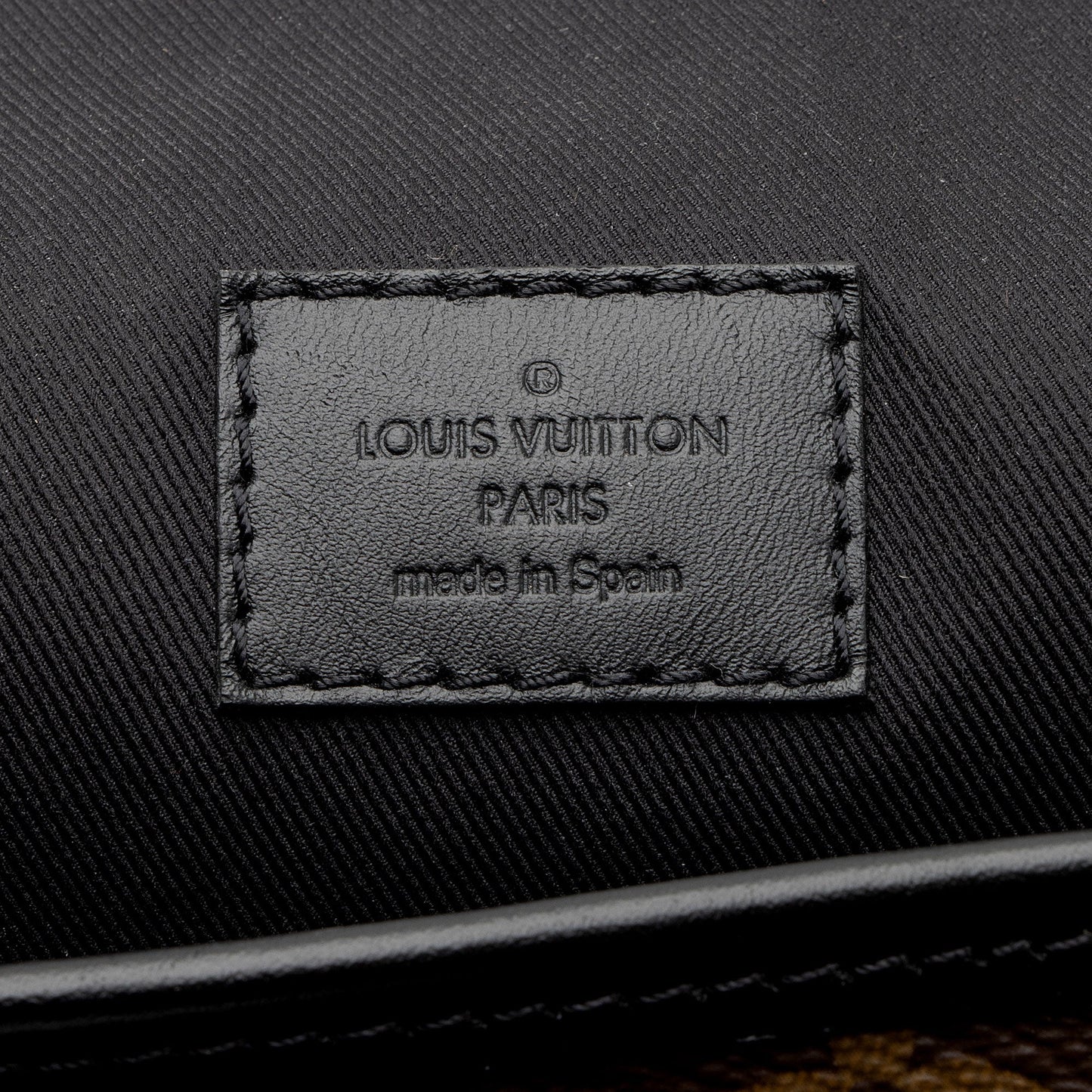 Louis Vuitton Monogram Canvas Macassar Magnetic Messenger Bag (SHF-speCUQ)