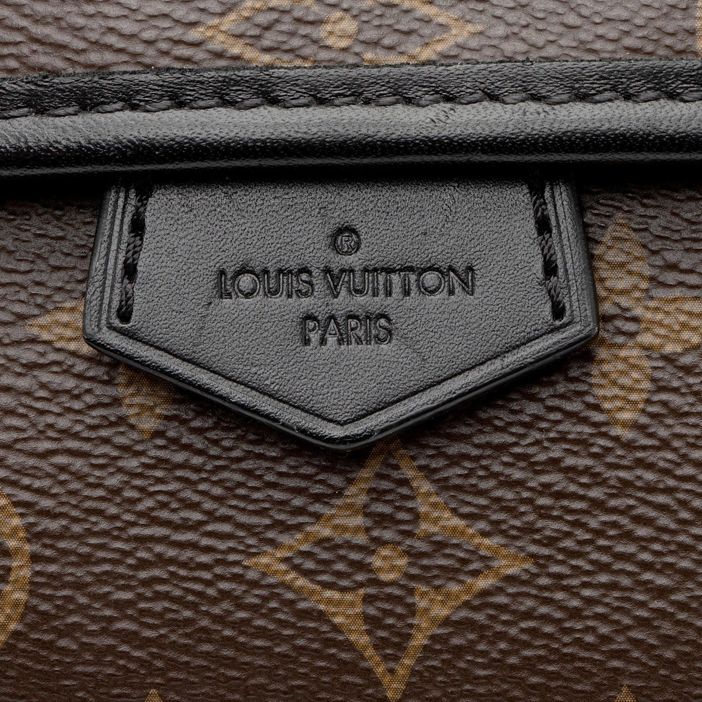 Louis Vuitton Monogram Canvas Macassar Magnetic Messenger Bag (SHF-speCUQ)