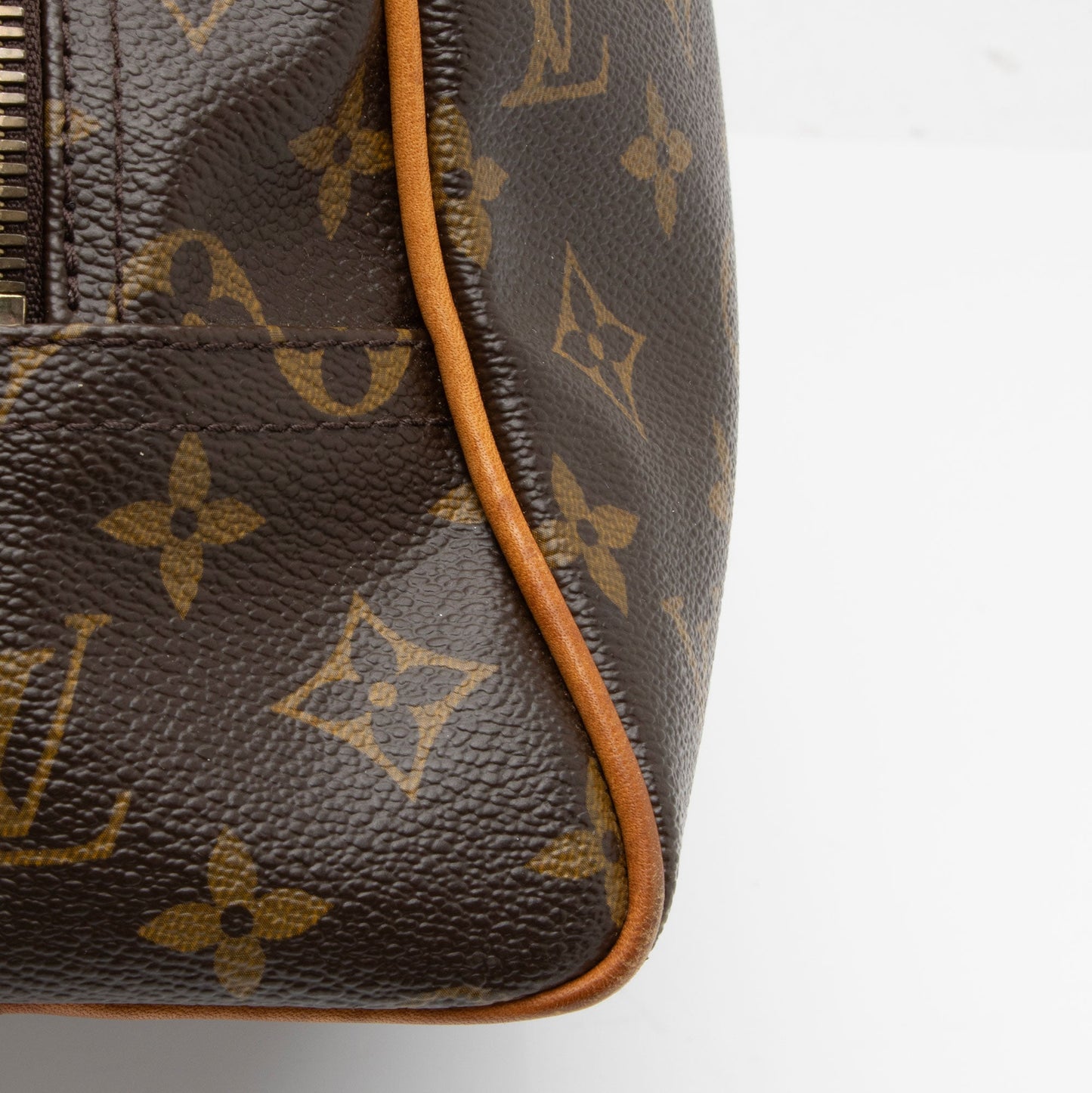 Louis Vuitton Monogram Canvas Manhattan GM Satchel (SHF-g81fuD)