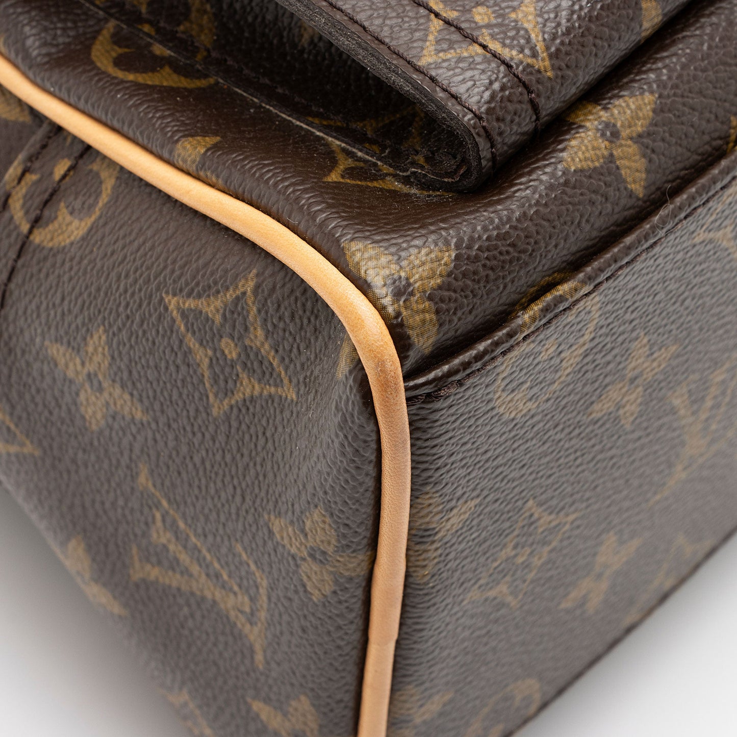 Louis Vuitton Monogram Canvas Manhattan PM Satchel (SHF-roUawR)