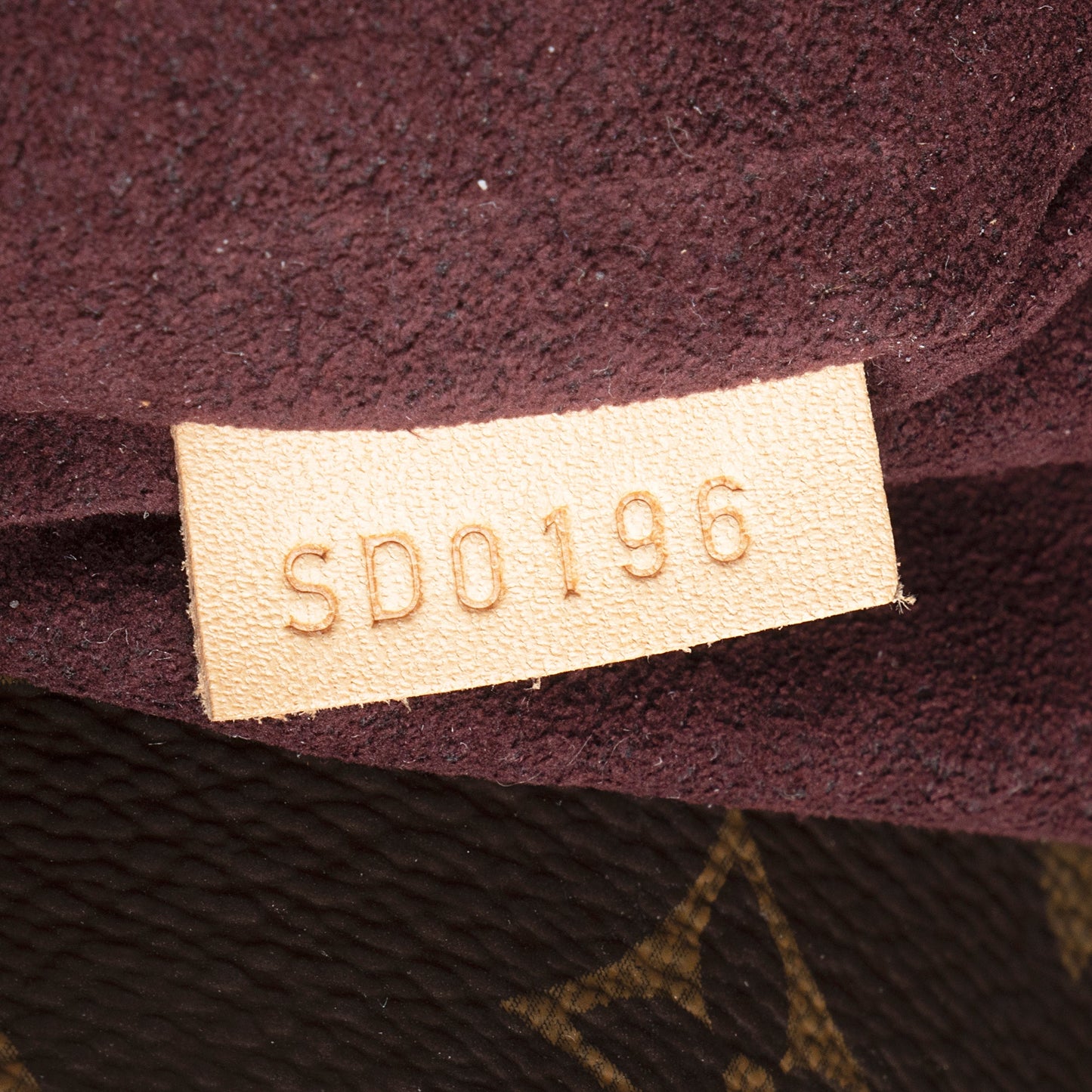 Louis Vuitton Monogram Canvas Montaigne GM Tote (SHF-22574)