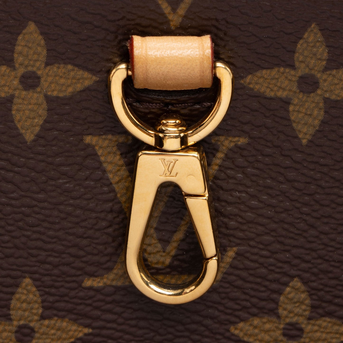 Louis Vuitton Monogram Canvas Montaigne MM Tote (SHF-b7bwxD)