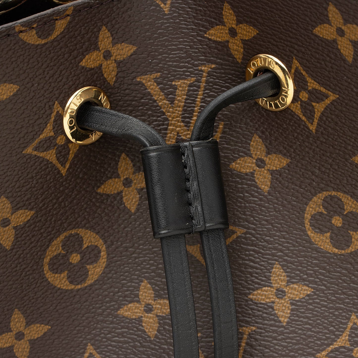 Louis Vuitton Monogram Canvas Neonoe MM Shoulder Bag (SHF-HVJkM1)