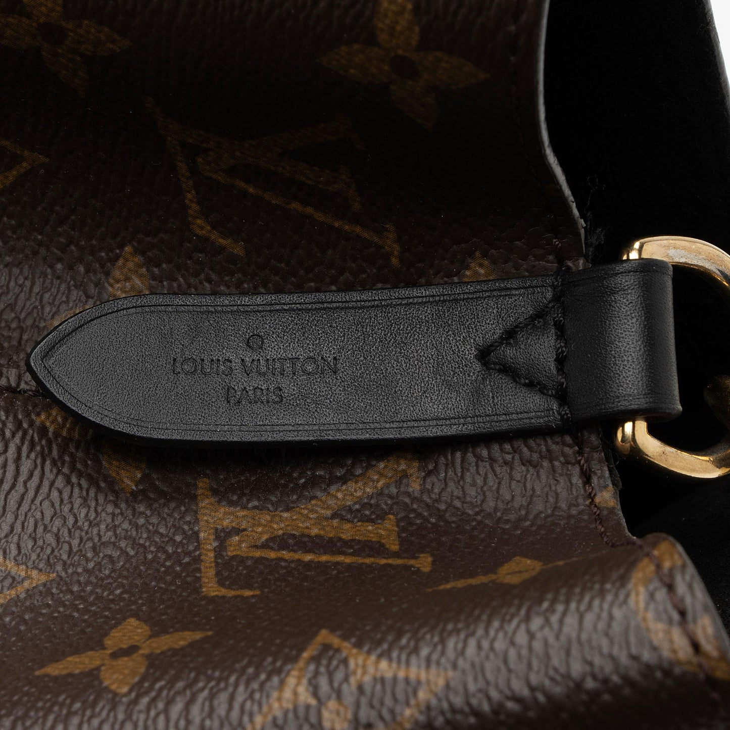 Louis Vuitton Monogram Canvas Neonoe Shoulder Bag (SHF-sAnURy)