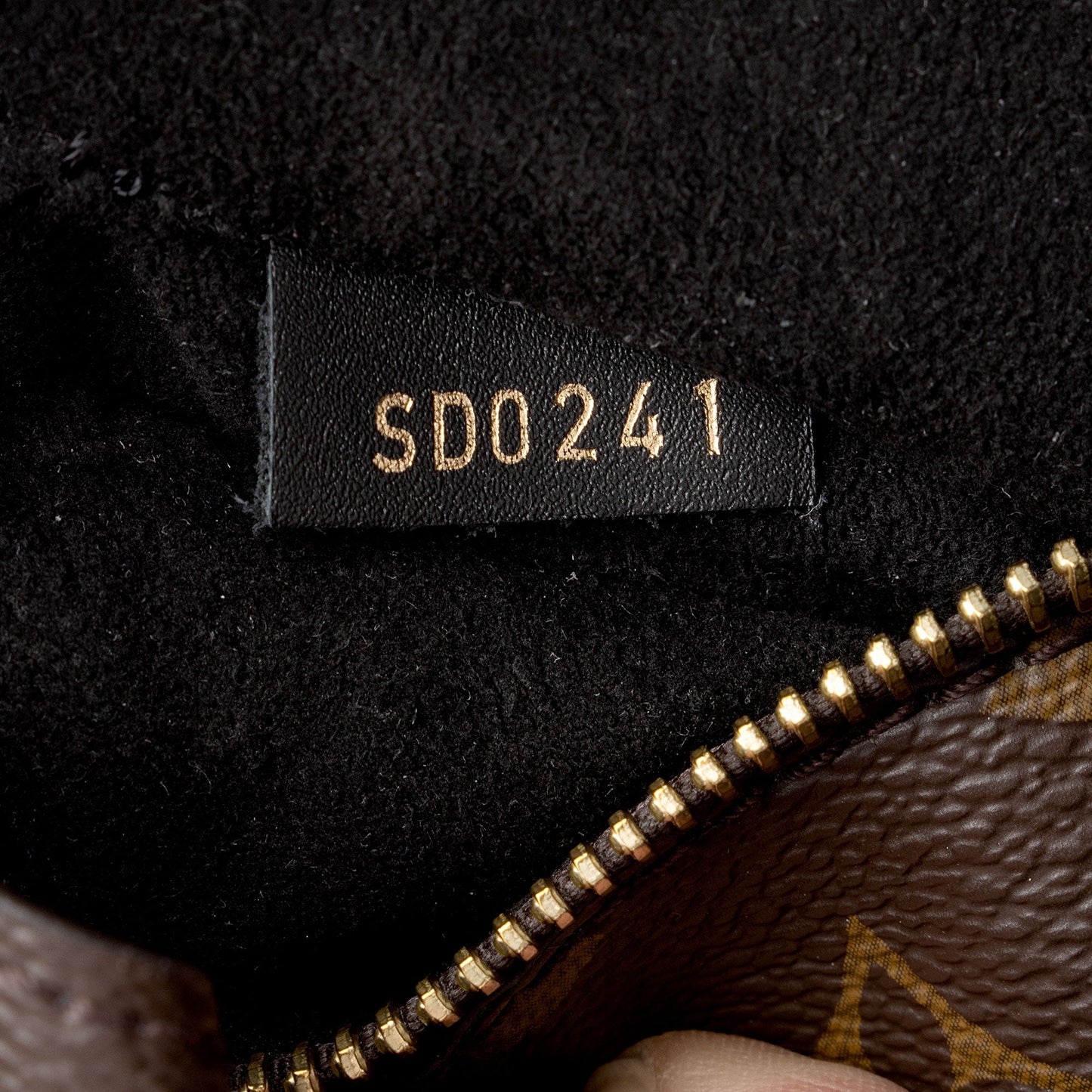 Louis Vuitton Monogram Canvas Neonoe Shoulder Bag (SHF-m38hqh)