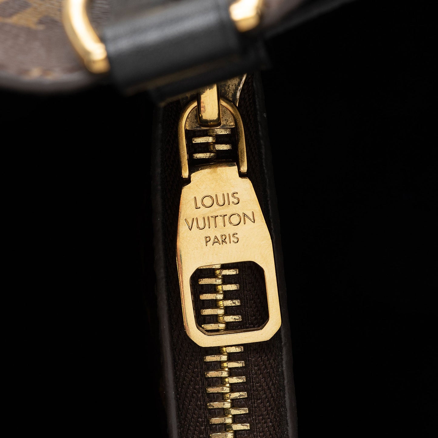 Louis Vuitton Monogram Canvas Neonoe Shoulder Bag (SHF-QBz7mj)