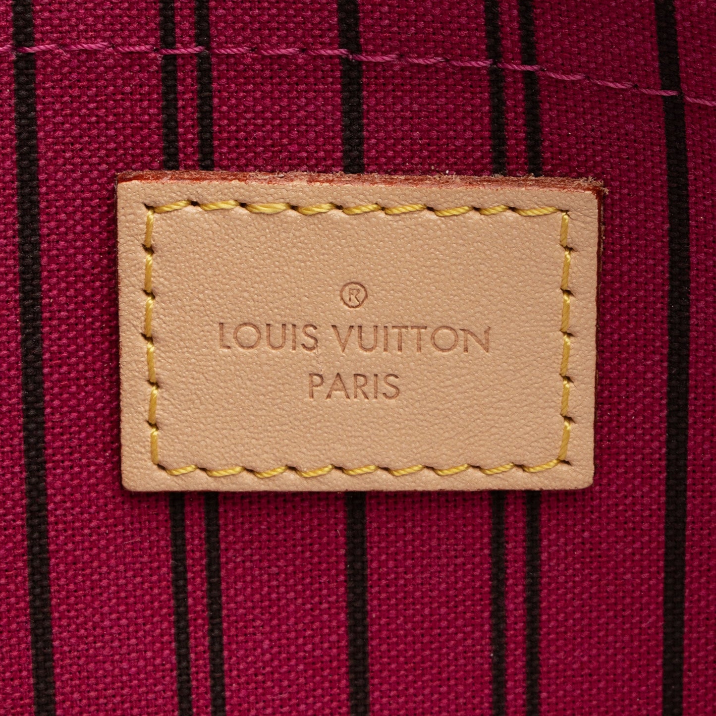 Louis Vuitton Monogram Canvas Neverfull GM Pochette (SHF-BcMlEa)