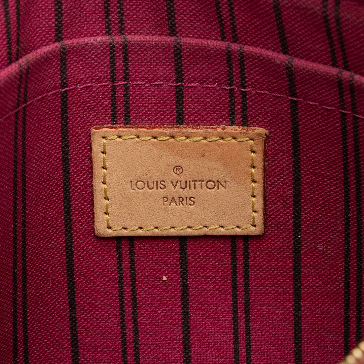 Louis Vuitton Monogram Canvas Neverfull GM Pochette (SHF-hpqdPi)