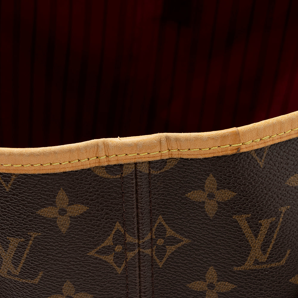 Louis Vuitton Monogram Canvas Neverfull GM Tote (SHF-19659)
