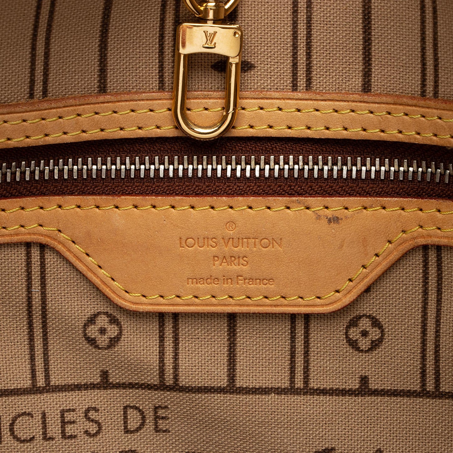 Louis Vuitton Monogram Canvas Neverfull GM Tote (SHF-UbRe16)