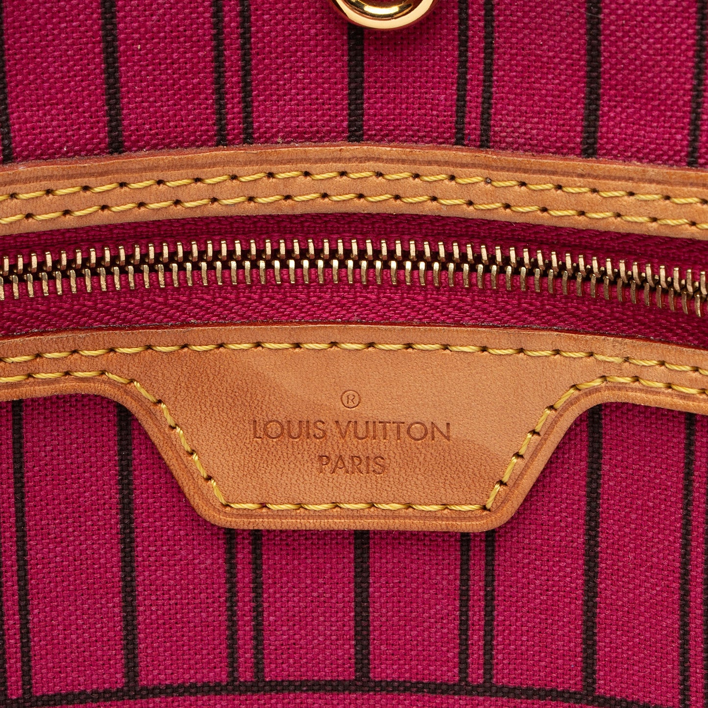 Louis Vuitton Monogram Canvas Neverfull GM Tote (SHF-c7qIyv)