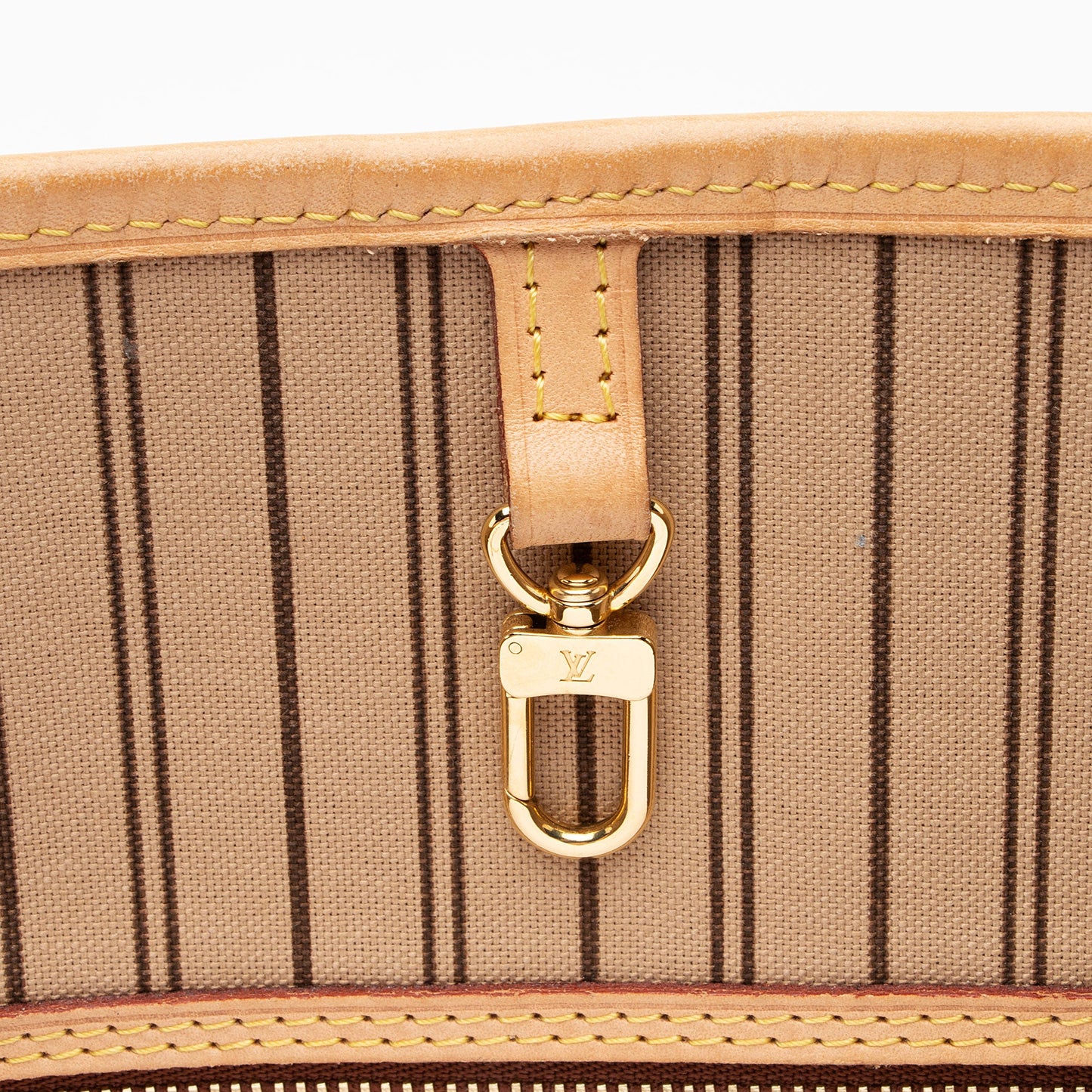 Louis Vuitton Monogram Canvas Neverfull GM Tote (SHF-JXI3Rz)