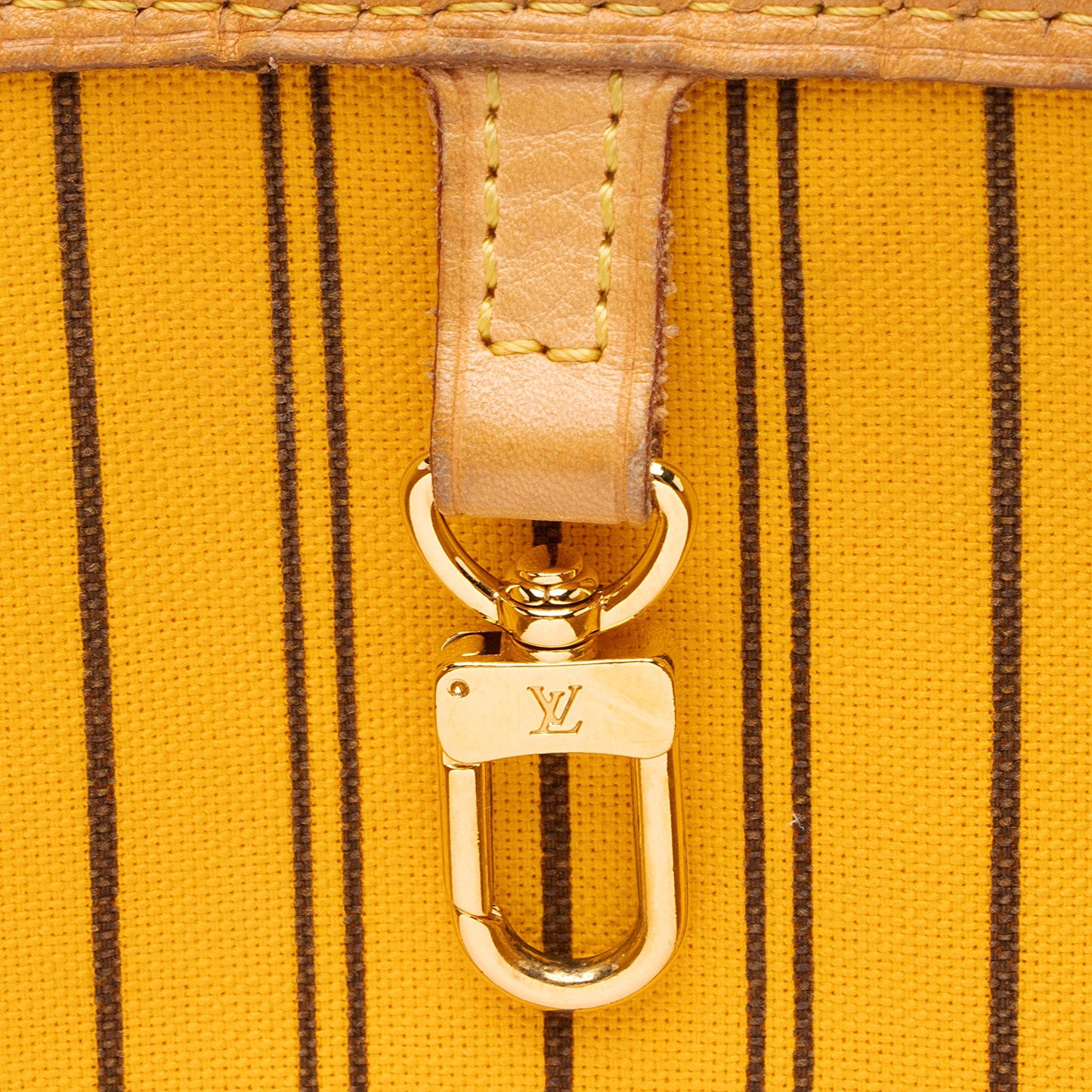 Louis Vuitton Monogram Canvas Neverfull GM Tote (SHF-HyPBTF)