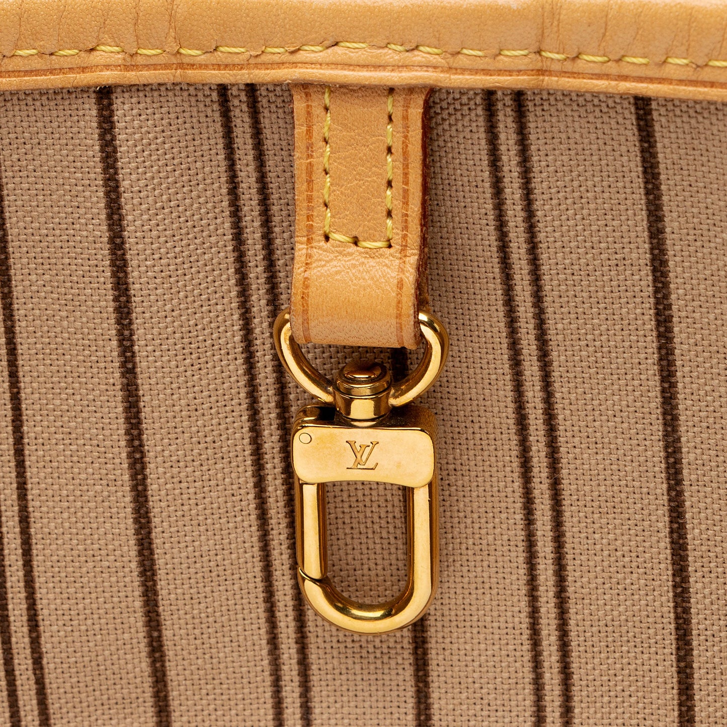 Louis Vuitton Monogram Canvas Neverfull GM Tote (SHF-wdWHad)