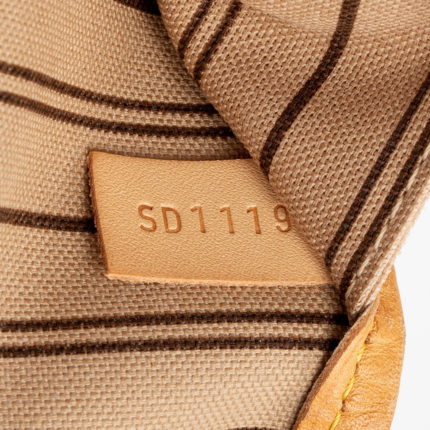 Louis Vuitton Monogram Canvas Neverfull GM Tote (SHF-qHRVLg)