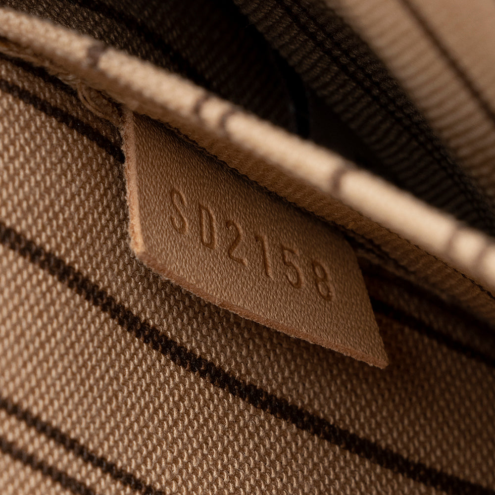 Louis Vuitton Monogram Canvas Neverfull MM Pochette (SHF-19518)