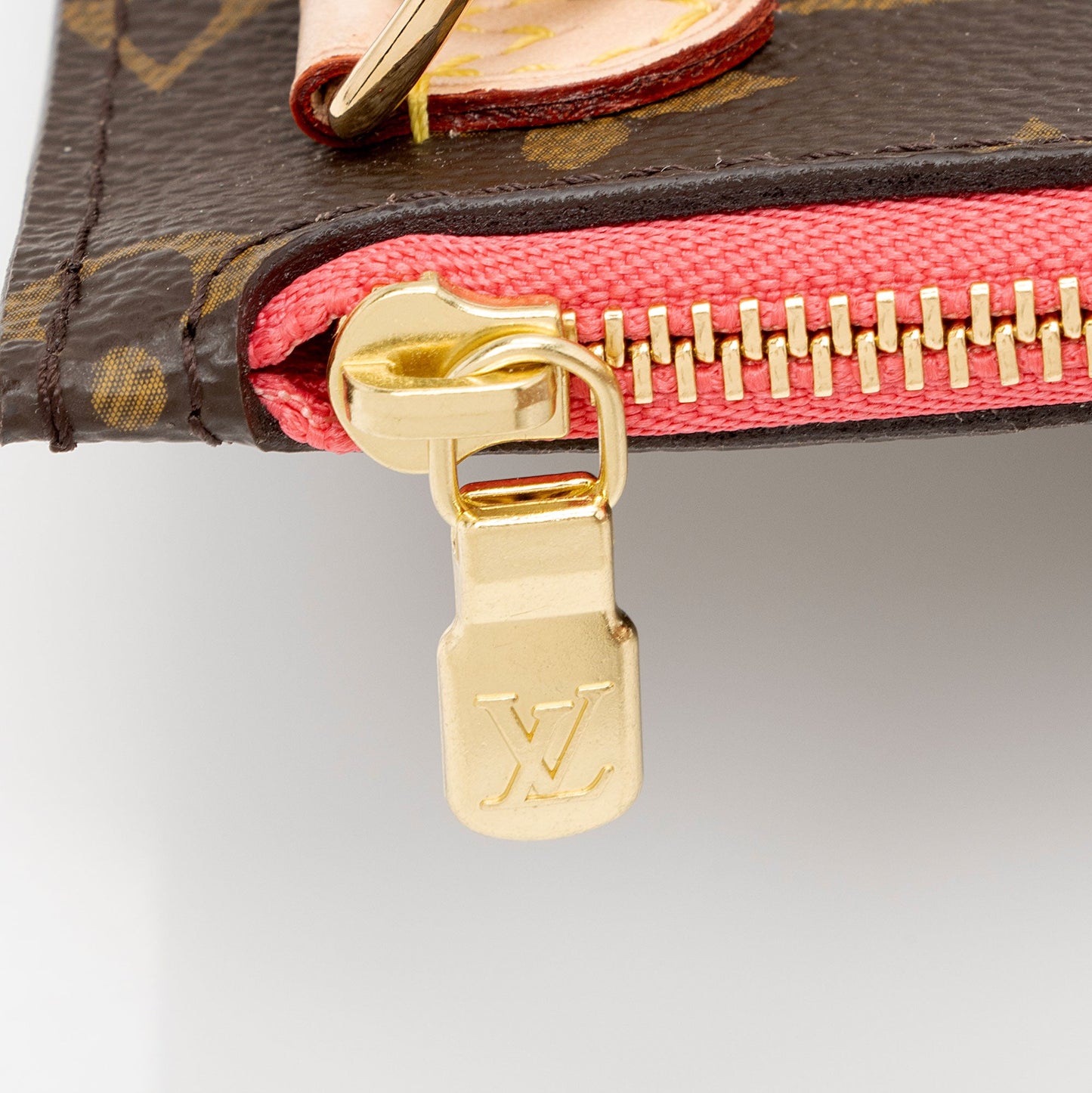 Louis Vuitton Monogram Canvas Neverfull MM Pochette (SHF-W9boJd)