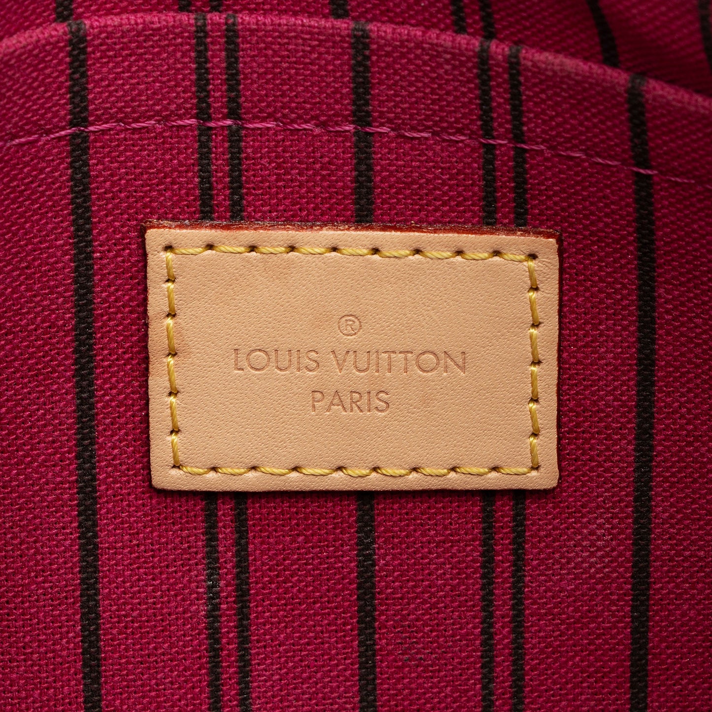 Louis Vuitton Monogram Canvas Neverfull MM Pochette (SHF-q2vfYJ)