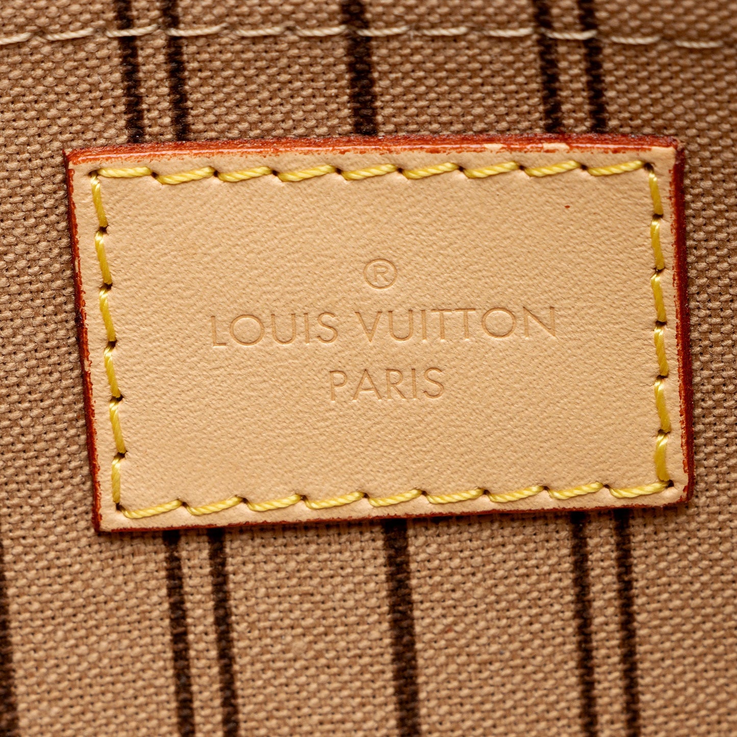 Louis Vuitton Monogram Canvas Neverfull MM Pochette (SHF-AUlFSM)