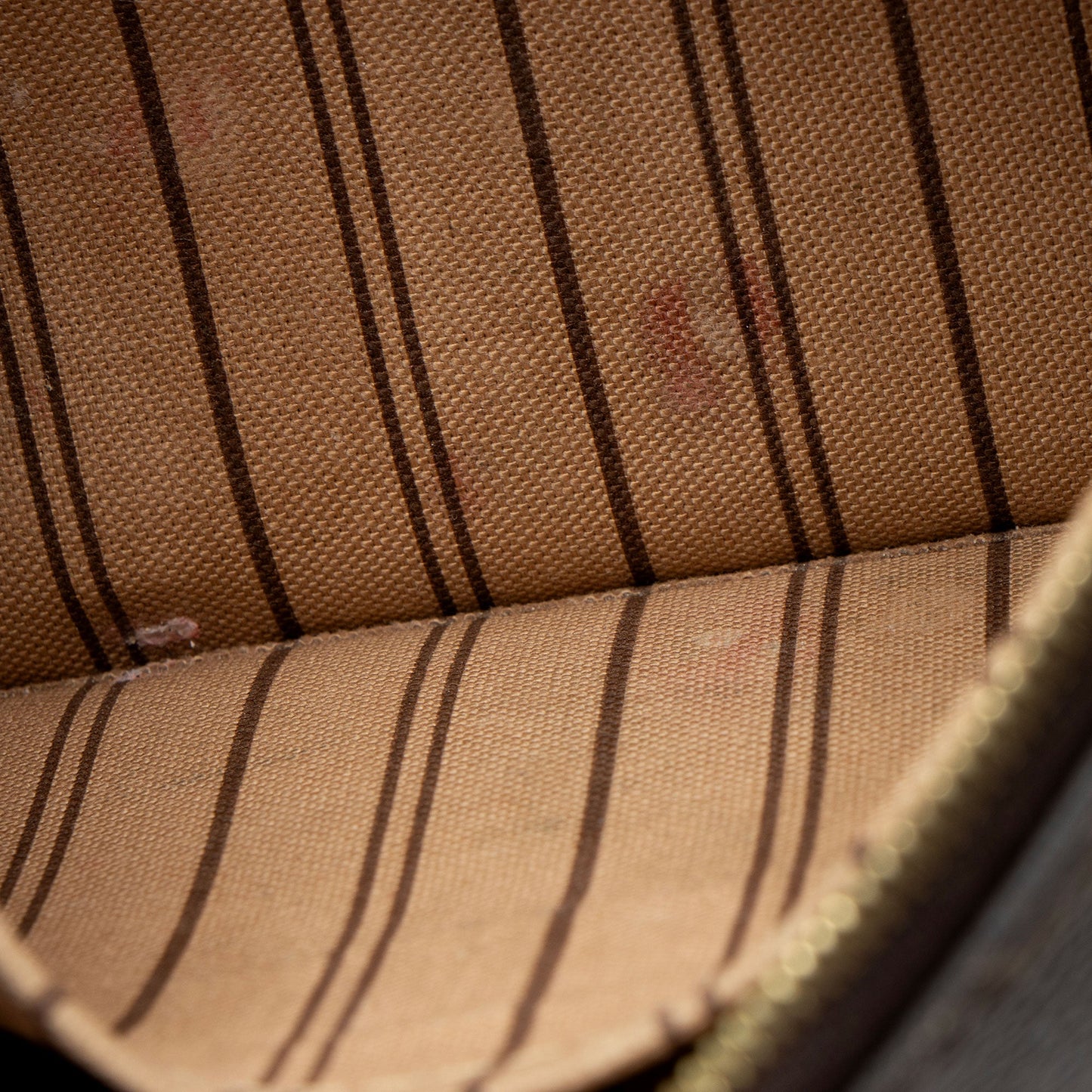 Louis Vuitton Monogram Canvas Neverfull MM Pochette