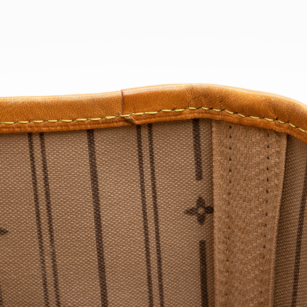 Louis Vuitton Monogram Canvas Neverfull MM Tote (SHF-20156)